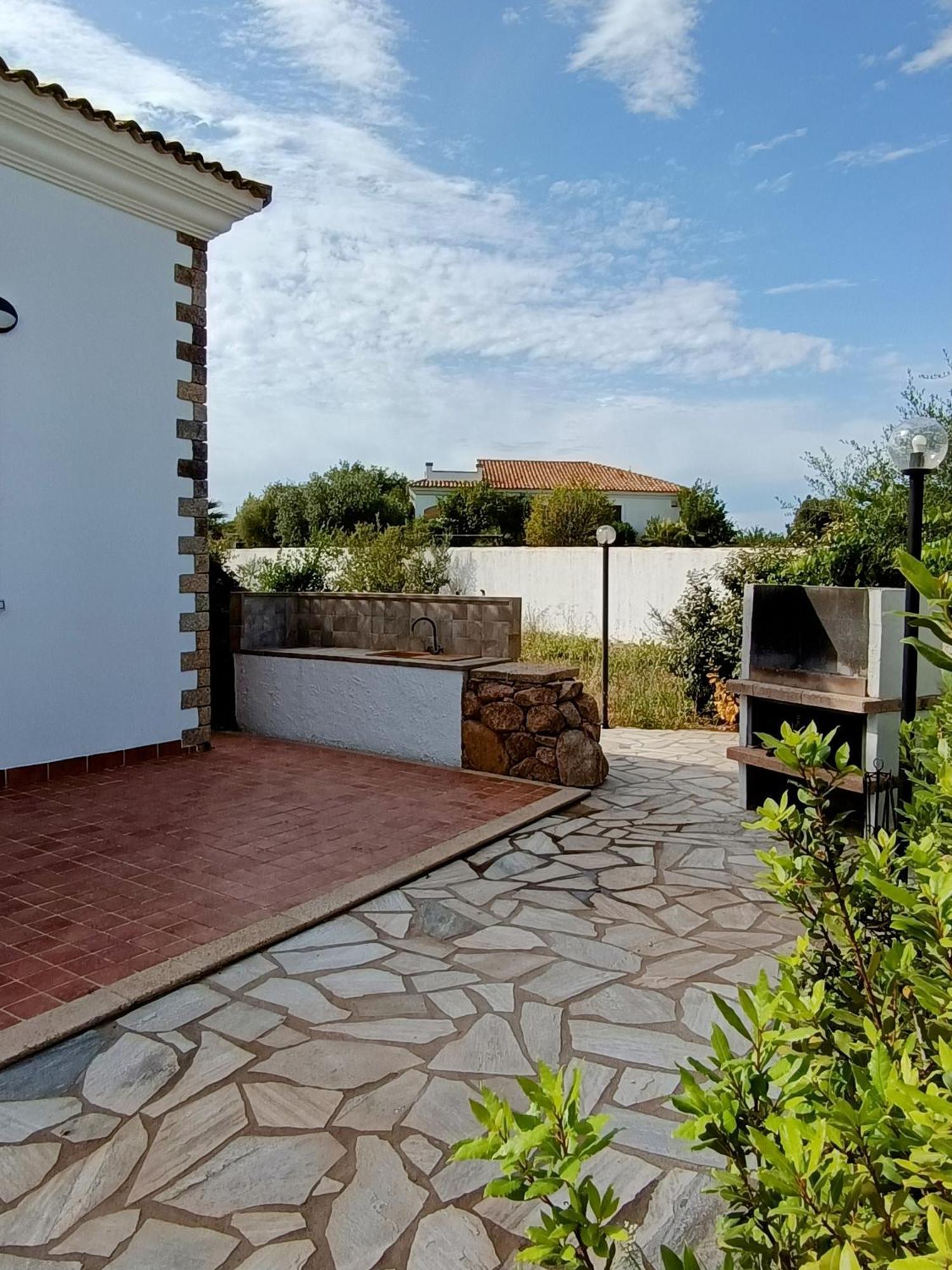 Villa Rafael Con Piscina, Iun P4098 *