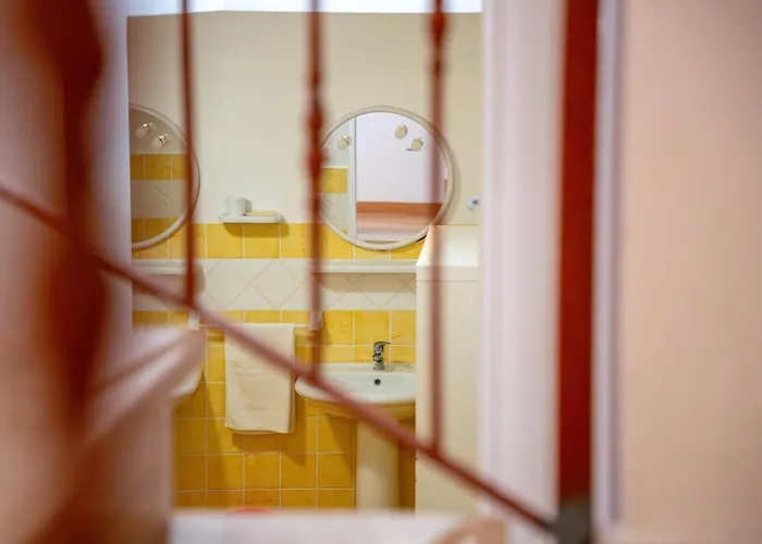 Villa Rafael Con Piscina, Iun P4098